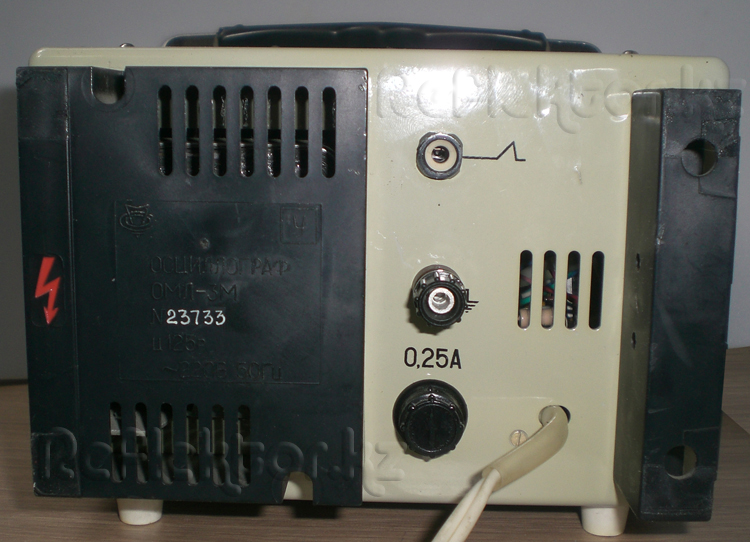 Осциллограф ОМЛ-3М (вид сзади)